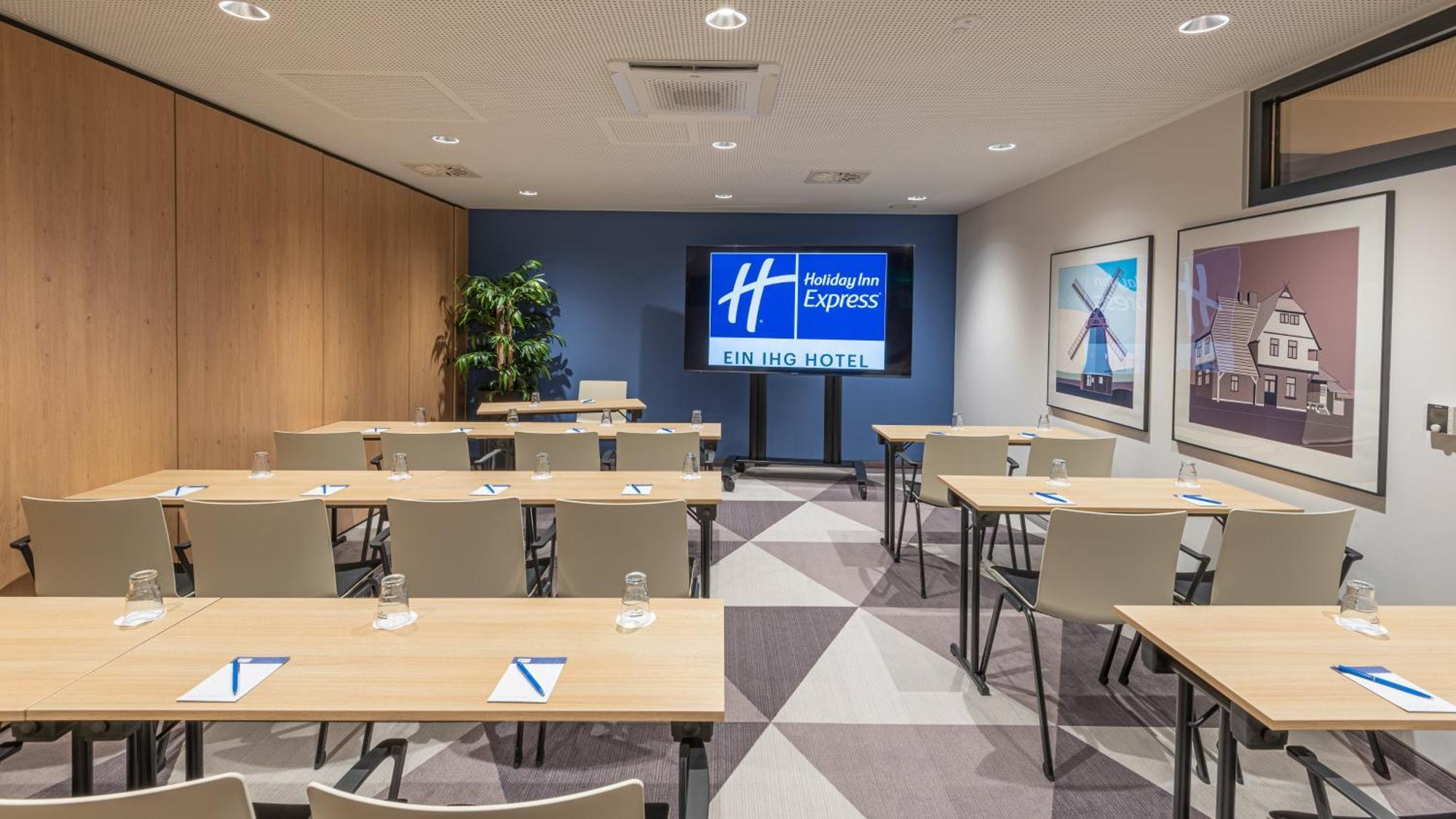 Holiday Inn Express - Hamburg South A7-As42 By Ihg Egestorf Extérieur photo
